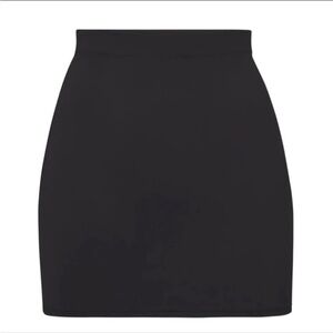SKIMS SWIM TUBE SKIRT IN ONYX
